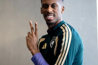 رينارد يواجه الإعلام.. ويجهز «مفاجأة» أمام الأردن