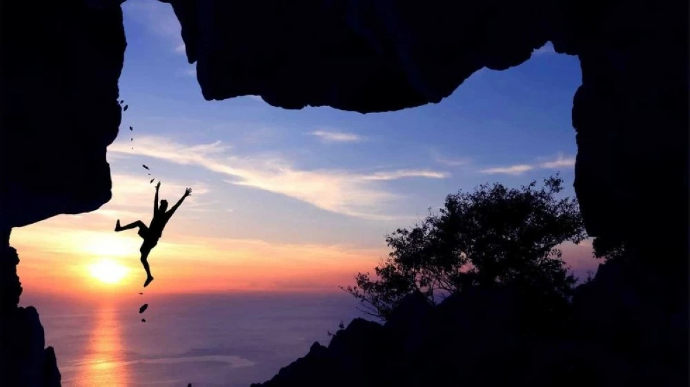 كيف تسببت صورة «سيلفي» في وفاة مراهقة؟