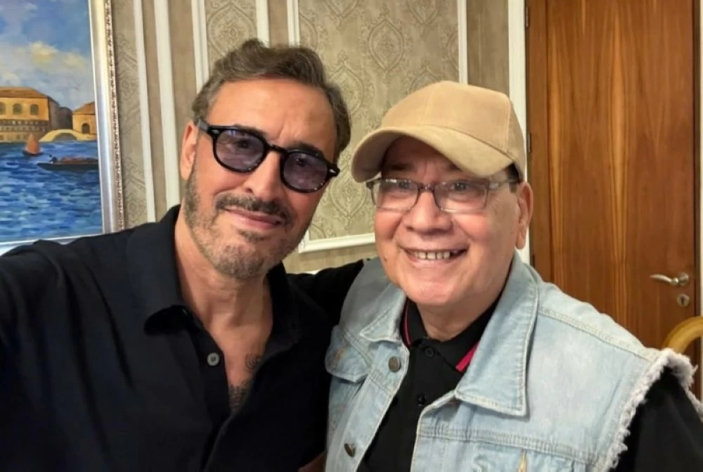 كتب «عبرت الشط» و«يا العزيز».. الساهر يستعيد الرسام بعد ربع قرن من القطيعة كتب «عبرت الشط» و«يا العزيز».. الساهر يستعيد الرسام بعد ربع قرن من القطيعة