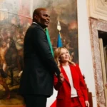 نظرة ذهول من رئيسة وزراء إيطاليا لرئيس موزمبيق تتصدر الترند.. ما علاقة فارق الطول؟