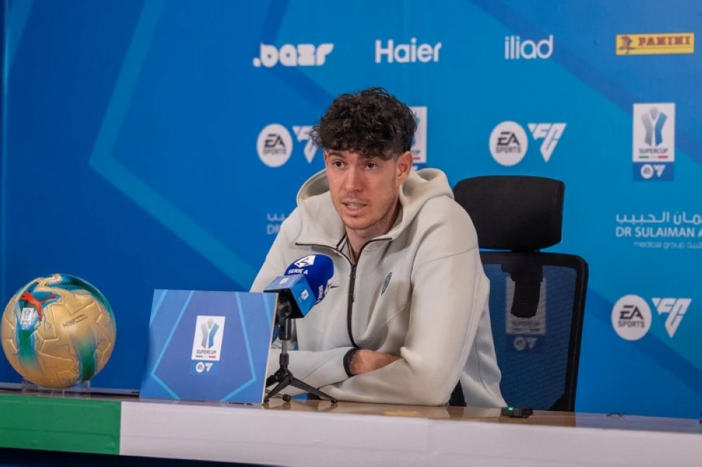 دي سيلفيستري: بدأنا من القاع ووصلنا بالعمل... وبولونيا يطمح لبلوغ النهائي