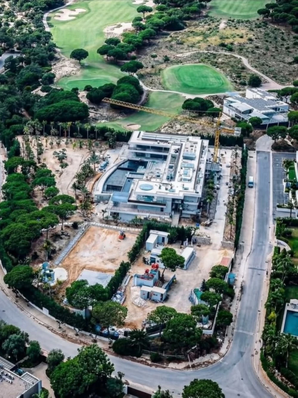 بـ29 مليون دولار.. «رونالدو» يشيّد قصره الجديد