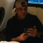 وائل كفوري ينجو من الموت بعد تعطل مفاجئ بالطيارة المتجهة إلى العلا