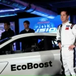 «وفاة أسطورة سباق «ناسكار» وعائلته في تحطم طائرة بكارولاينا الشمالية