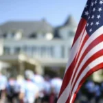 3000 دولار وتذكرة طيران مجانية.. أمريكا ترفع «مكافأة الرحيل» للمهاجرين غير الشرعيين