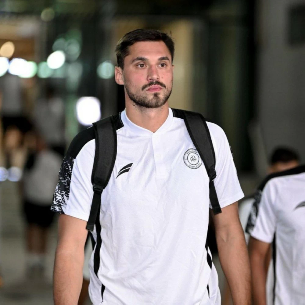 مصادر «عكاظ»: الشباب يغلق 3 قضايا في «الفيفا»