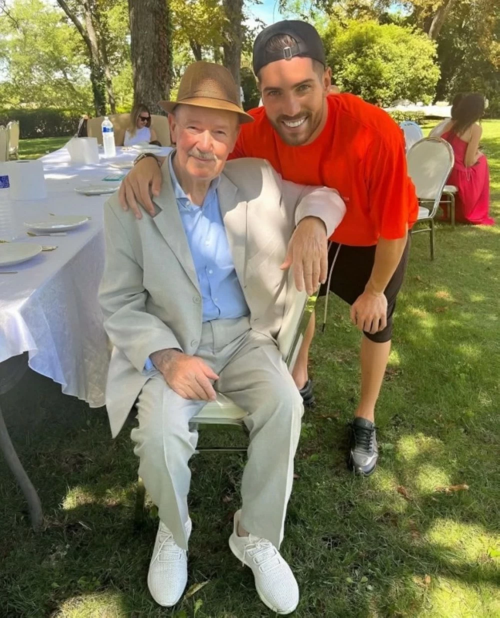 فضل منتخب الجزائر على فرنسا.. «لوكا زيدان»: جدي «إسماعيل» السبب فضل منتخب الجزائر على فرنسا.. «لوكا زيدان»: جدي «إسماعيل» السبب