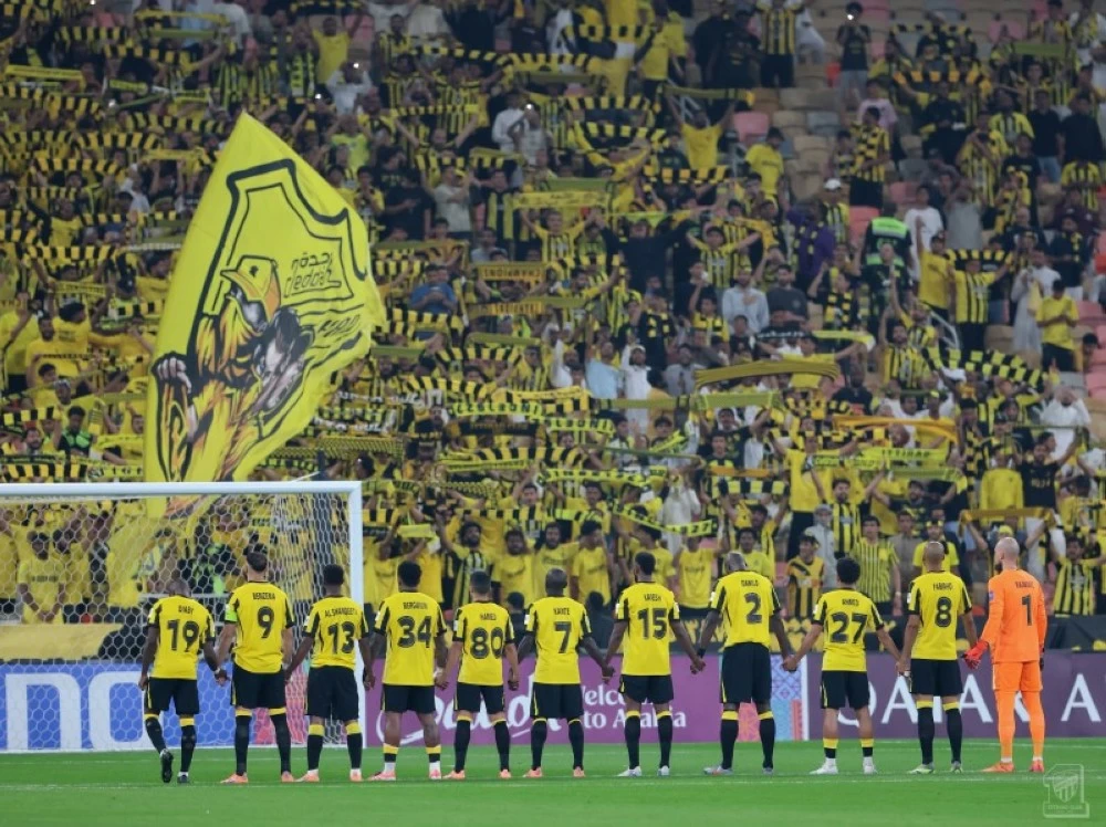 «بنر الديربي» يغرم الاتحاد 200 ألف