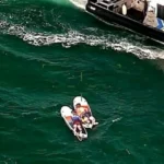 لحظات مروعة.. أم وابنها ينجوان من انجراف خطير في ميناء أسترالي