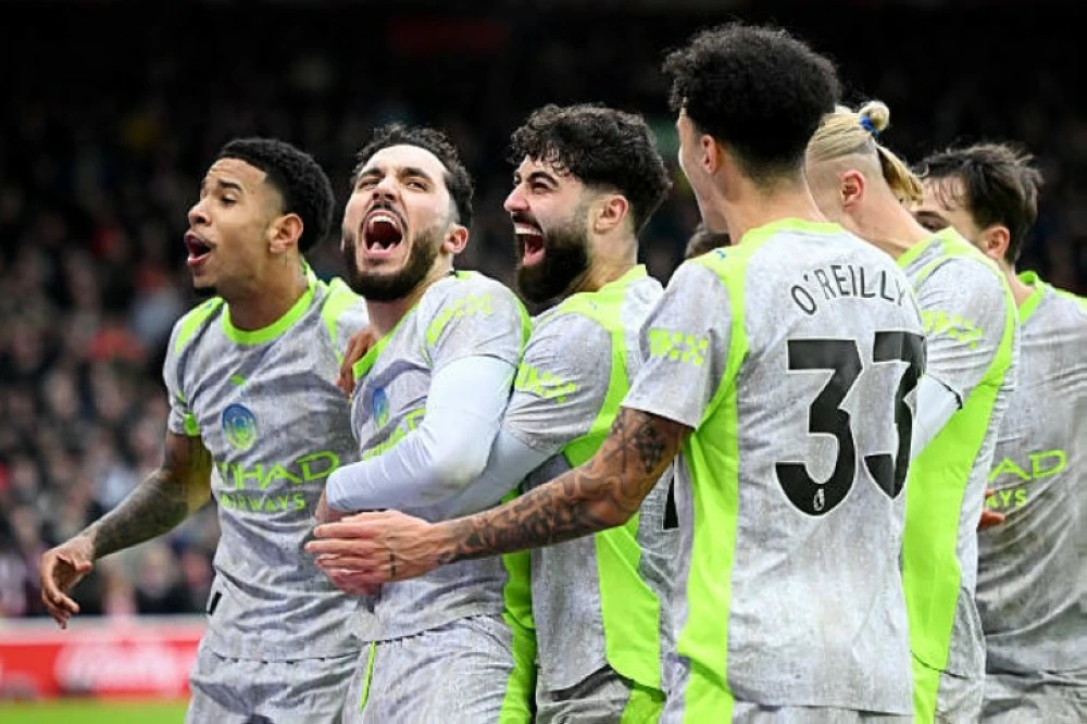 السيتي يصعق نوتنغهام.. ويتصدر «البريميرليغ» مؤقتاً