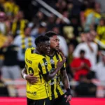 13 نقطة تبعده عن المتصدر.. هل ينافس «العميد» على اللقب؟