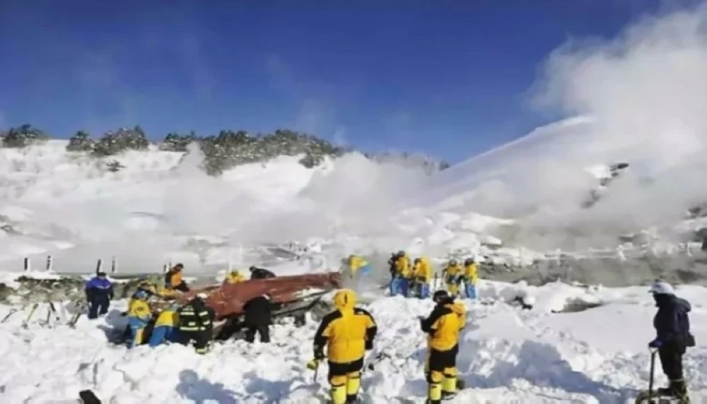 اليونان: انهيار ثلجي يقتل 4 أشخاص في جبال فاردوسيا