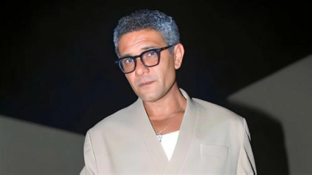 آسر ياسين لـ «عكاظ»: «إن غاب القط» تحدٍّ جديد.. و«الشايب» في 2026