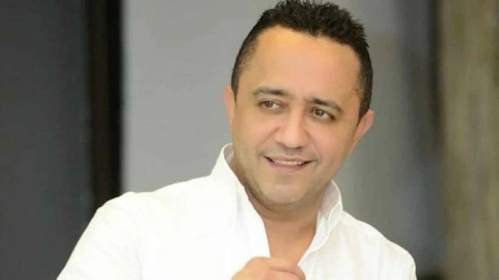 سرقوا بعض المحتويات.. مسلّحون يقتحمون منزل علي الديك