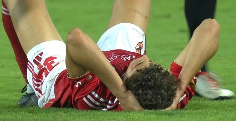 إصابة مهاجم الأهلي المصري المطلوب في برشلونة