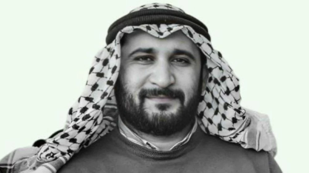 أسّس أرشيفاً من الوثائق التاريخية.. وفاة حكواتي فلسطين في القاهرة