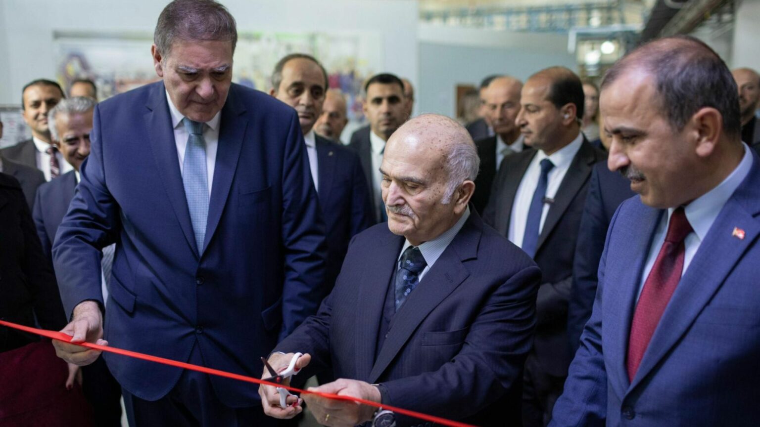 الأمير الحسن يرعى افتتاح خط الإشعاع الجديد في مركز “سيسامي” بمنطقة علّان الأمير الحسن يرعى افتتاح خط الإشعاع الجديد في مركز “سيسامي” بمنطقة علّان