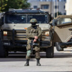 الاحتلال يعتقل 43 فلسطينيا ويحتجز العشرات في عدة محافظات​ 