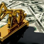 انخفاض أسعار الذهب والدولار وارتفاع النفط عالميا