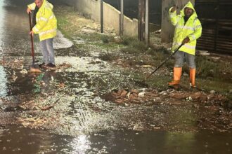 وزارة الإدارة المحلية تتعامل مع 90 شكوى خلال الحالة الجوية- صور