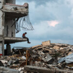 الاحتلال يصعد عدوانه على غزة وغارات على مناطق بالجنوب ووسط القطاع​ 