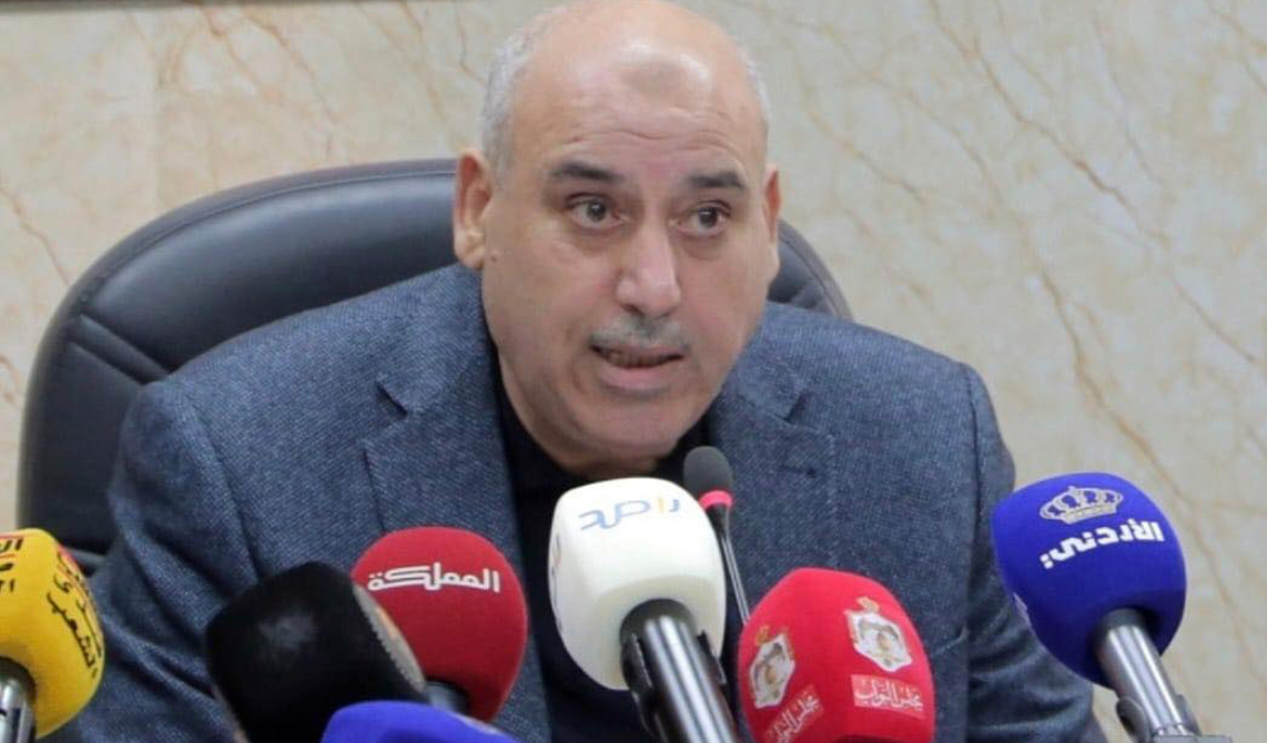 القاضي يهنئ النشامى ويترأس جانبا من اجتماع “مالية النواب” القاضي يهنئ النشامى ويترأس جانبا من اجتماع “مالية النواب”