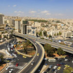 أجواء باردة اليوم وغدًا وانخفاض الحرارة الأربعاء