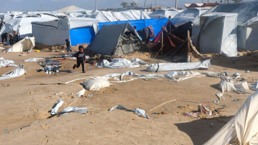 10 دول تحذر من استمرار الوضع الإنساني “الكارثي” في غزة 10 دول تحذر من استمرار الوضع الإنساني “الكارثي” في غزة