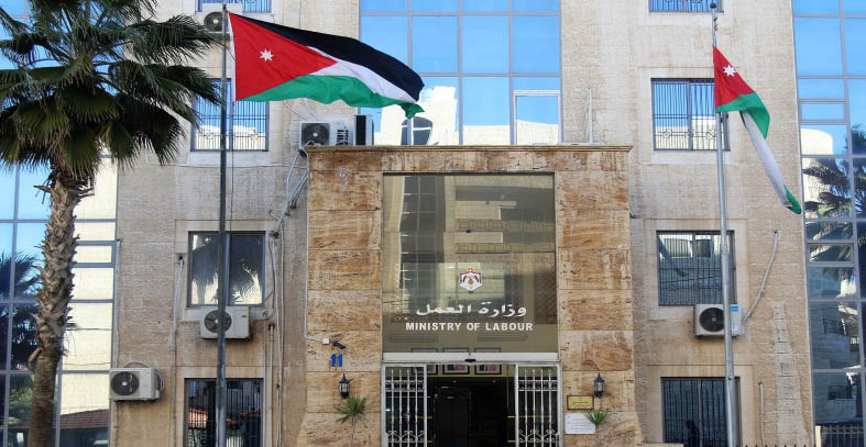 344 شكوى عمالية ضد منشآت لم تلتزم بالحد الأدنى للأجور 344 شكوى عمالية ضد منشآت لم تلتزم بالحد الأدنى للأجور