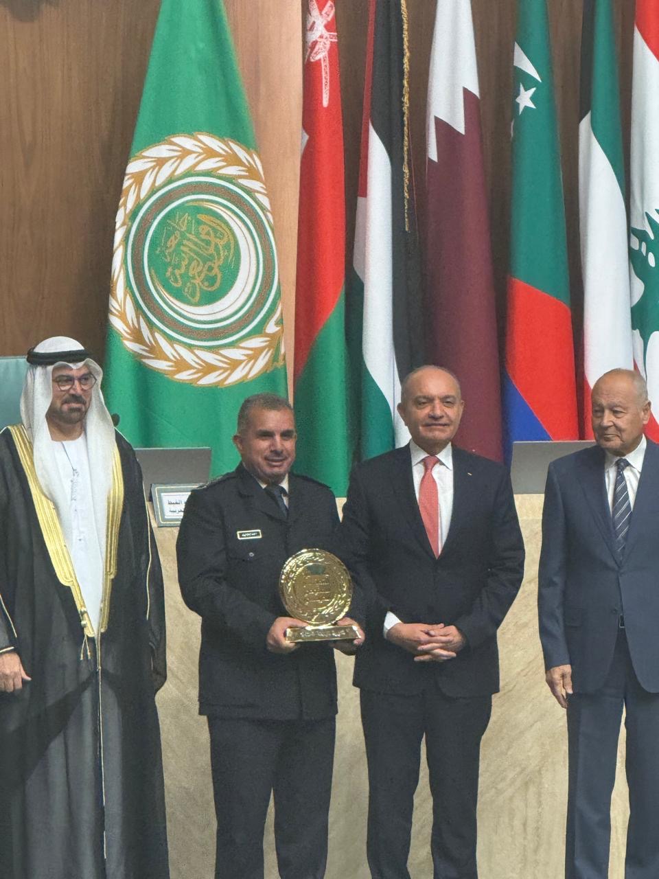 الجمارك الأردنية تحصد المركز الأول كأفضل مؤسسة حكومية على مستوى الوطن العربي الجمارك الأردنية تحصد المركز الأول كأفضل مؤسسة حكومية على مستوى الوطن العربي