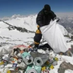 أعلى «مكب نفايات في العالم».. إجراءات عاجلة من نيبال بشأن جبل إيفرست