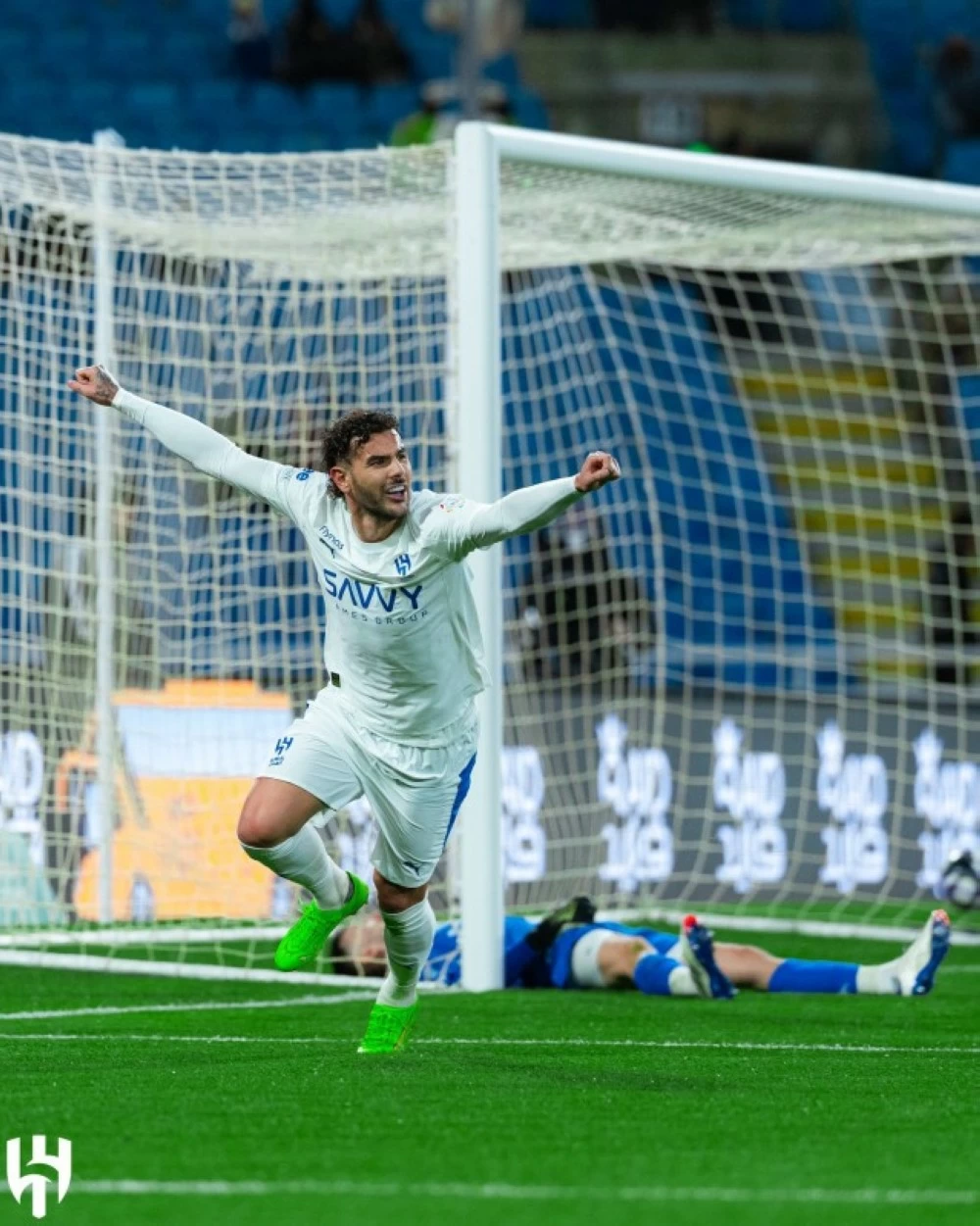 لا صوت يعلو على الهداف ثيو لا صوت يعلو على الهداف ثيو