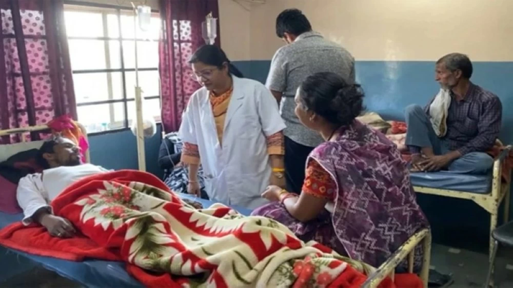 مياه الشرب تتحول إلى قاتل صامت.. 9 وفيات ومئات المصابين في الهند مياه الشرب تتحول إلى قاتل صامت.. 9 وفيات ومئات المصابين في الهند