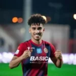 3 أندية تراقب مدافع ضمك