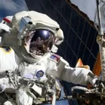 ناسا: الفضاء ليس آمناً.. أزمة صحية تعيد طاقم محطة الفضاء الدولية