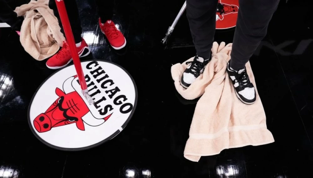 ليلة صعبة في شيكاغو.. تأجيل مباراة NBA حفاظاً على سلامة اللاعبين ليلة صعبة في شيكاغو.. تأجيل مباراة NBA حفاظاً على سلامة اللاعبين