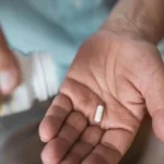 تحذير رسمي في بريطانيا: أدوية شائعة للألم والقلق قد تسبب الإدمان