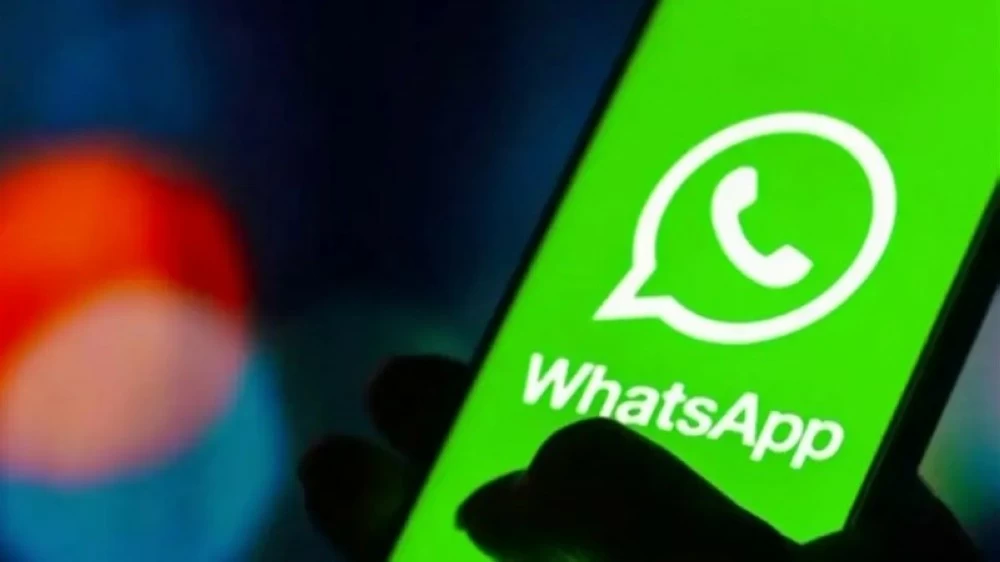 «واتساب» يختبر إطلاق حسابات مخصصة للقاصرين بإشراف الوالدين