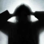 أب يحبس ابنته ويقتلها جوعاً في مصر