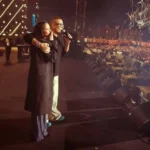 مفاجأة الحفل.. جنا عمرو دياب تصعد إلى المسرح وتشارك والدها الغناء