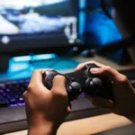 الإفراط في ألعاب الفيديو.. دراسة تحذر الشباب من مخاطر صحية