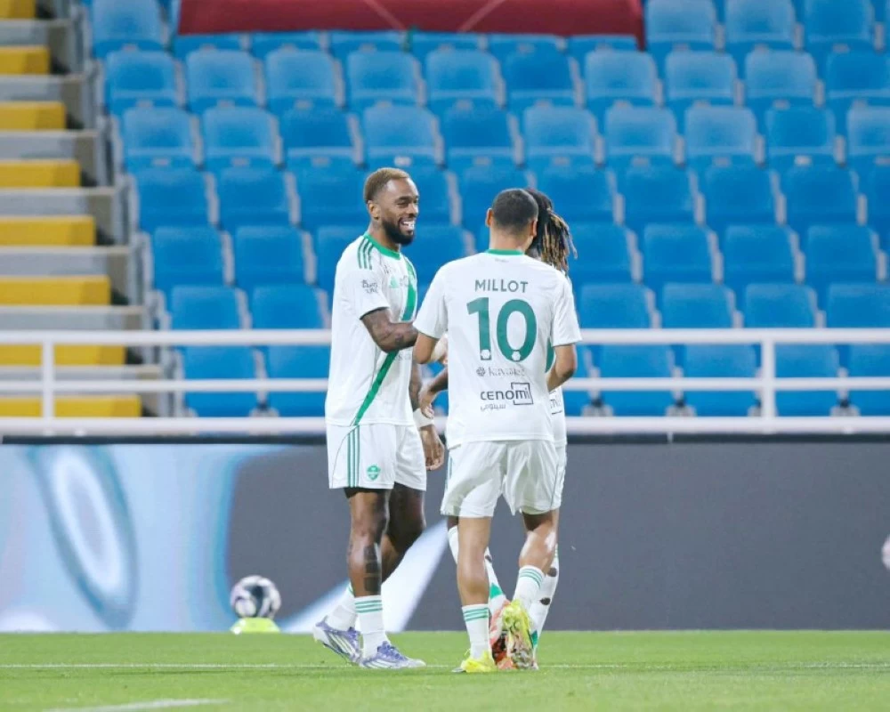 الأهلي يطارد «المتصدر» الأهلي يطارد «المتصدر»