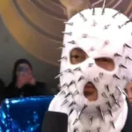 قناع بمسامير بارزة.. رامز جلال يخطف الأنظار في Joy Awards