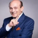 محمد صبحي يتعرض لوعكة صحية مفاجئة وينقل إلى المستشفى