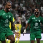 الأهلي يطمع في الوصافة أمام نيوم