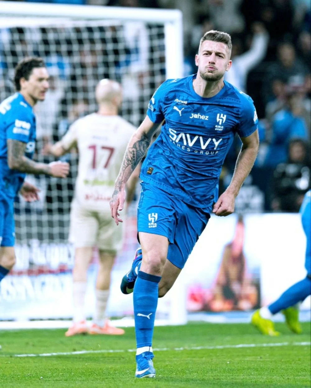 الهلال والقادسية في استراحة الرياض والنجمة .. الفتح يبحث عن الثأر من الفيحاء