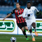 «مدرسة الوسطى» صعبة على الهلال