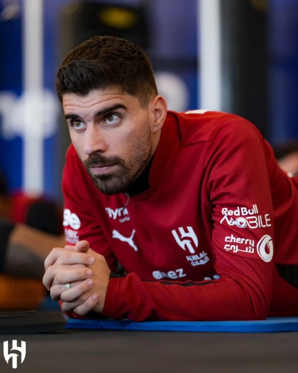 الهلال يستعيد نيفيز قبل موقعة القادسية