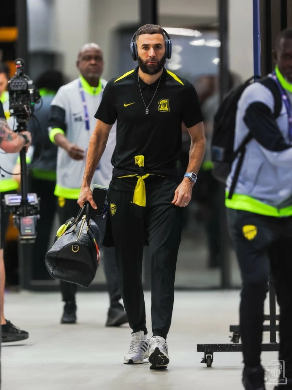 رفض السفر مع الفريق.. هل ينهي «بنزيما» علاقته بلاتحاد؟ رفض السفر مع الفريق.. هل ينهي «بنزيما» علاقته بلاتحاد؟