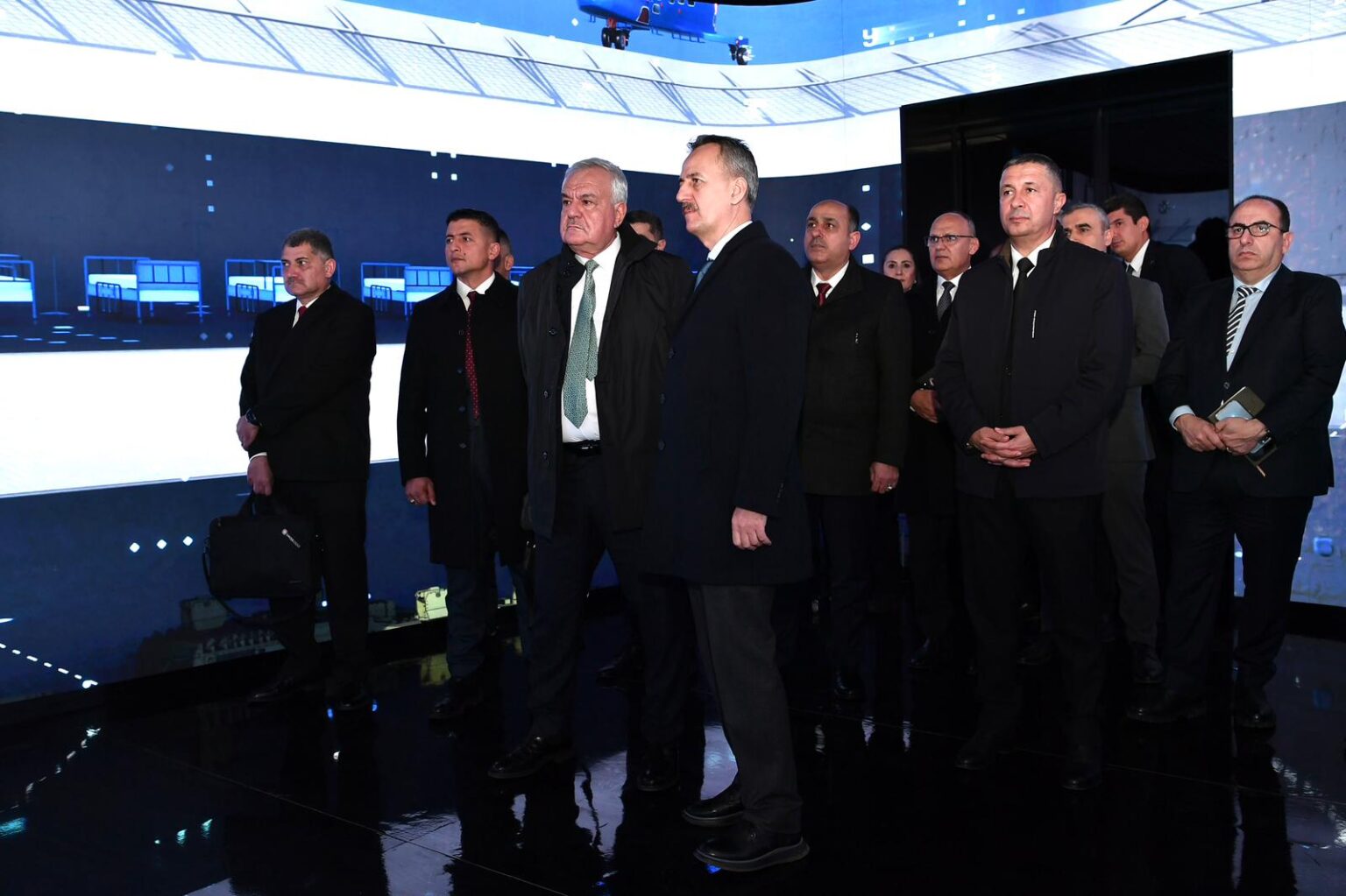 الحنيطي يزور شركتي توساش وروكيتسان ويبحث التعاون مع رئيس هيئة الصناعات الدفاعية التركية